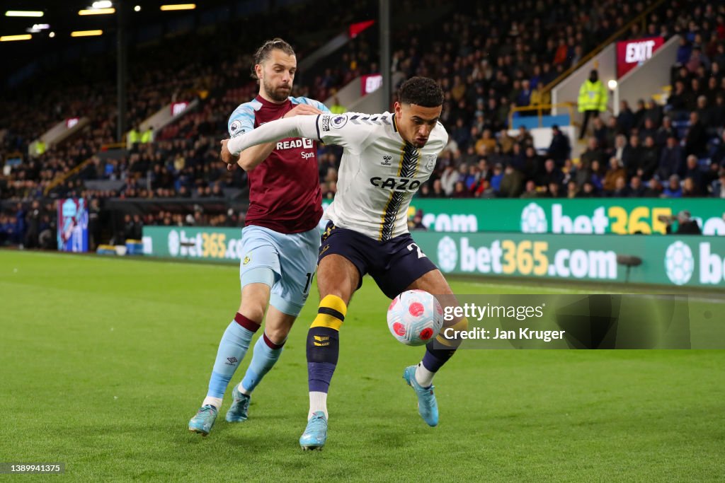 Burnley v Everton - Premier League