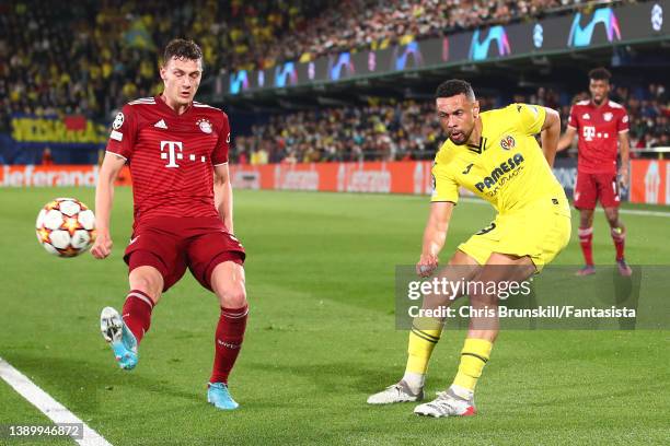 Francis Coquelin of Villarreal scores his side's second goal before it was ruled out by VAR during the UEFA Champions League Quarter Final Leg One...