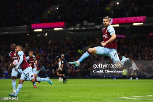 Jay Rodriguez of Burnley celebrates after scoring their team's second goal during the Premier League match between Burnley and Everton at Turf Moor...