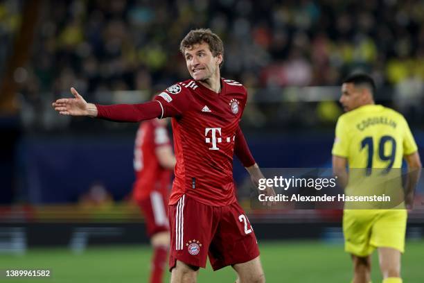 Thomas Müller of FC Bayern München reacts during the UEFA Champions League Quarter Final Leg One match between Villarreal CF and Bayern München at...