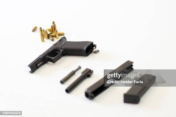 Simple Gun Assembly Gun Disassembly Photos and Premium High Res Pictures - Getty Images