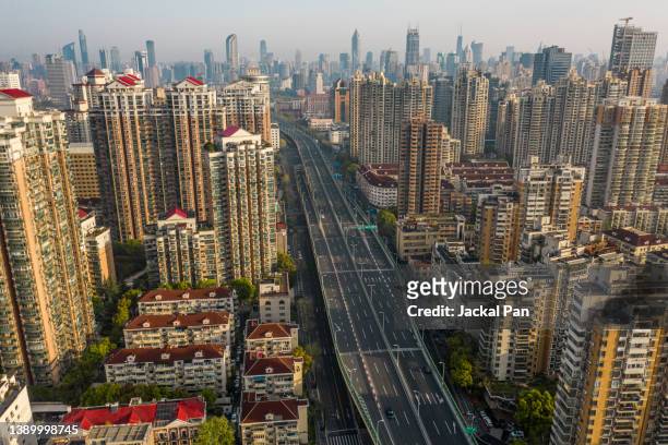 shanghai city lockdown - shanghai stock pictures, royalty-free photos & images