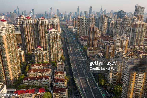 shanghai city lockdown - empty city coronavirus bildbanksfoton och bilder