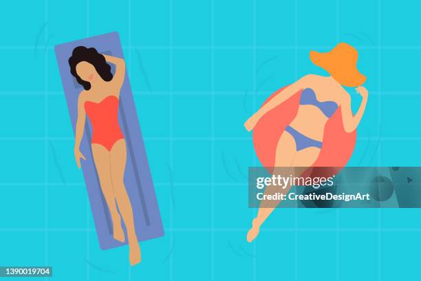 ilustraciones, imágenes clip art, dibujos animados e iconos de stock de vista aérea superior de la piscina con mujeres jóvenes flotando en un anillo inflable y colchón de aire en el agua de la piscina - fiesta de piscina