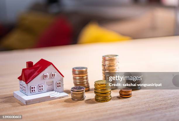 home concept, home savings - house price imagens e fotografias de stock