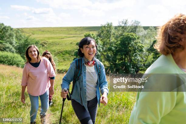 exploring the north east - senior women hiking stock pictures, royalty-free photos & images