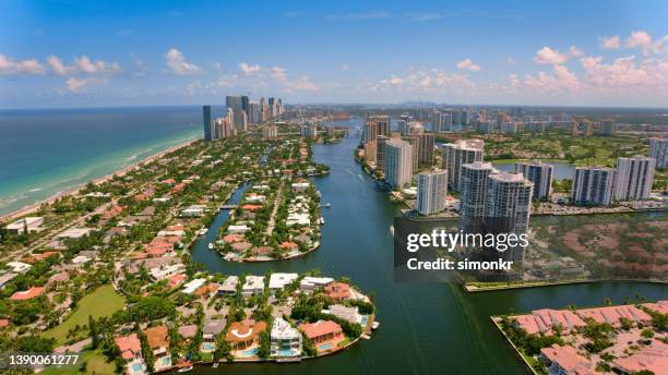 view of golden isles - hallandale beach stockfoto's en -beelden