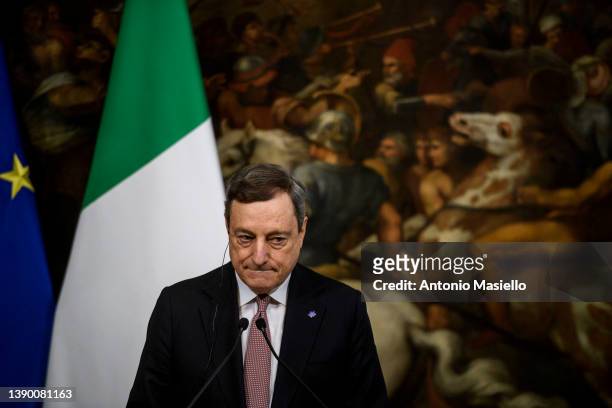 Italian Prime Minister Mario Draghi and Netherlands' Prime Minister Mark Rutte hold a joint press conference after their meeting at Palazzo Chigi, on...