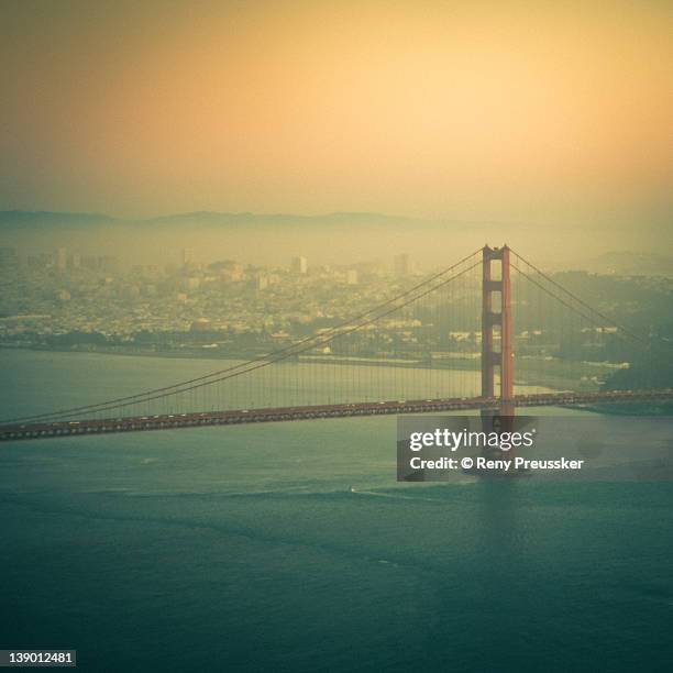 golden gate bridge - reny preussker foto e immagini stock