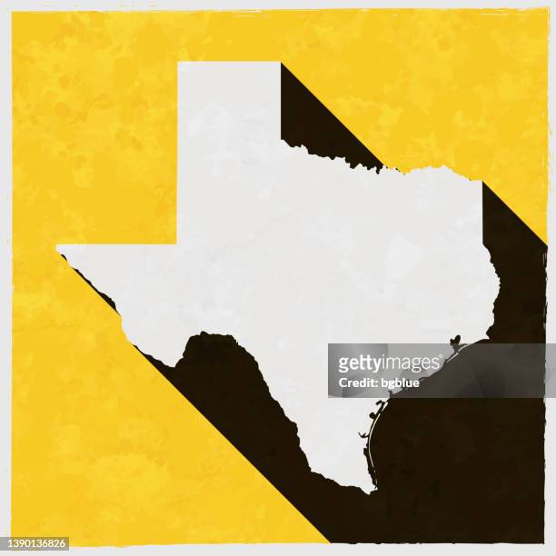 texas-karte mit langem schatten auf strukturiertem gelbem hintergrund - houston texas stock-grafiken, -clipart, -cartoons und -symbole