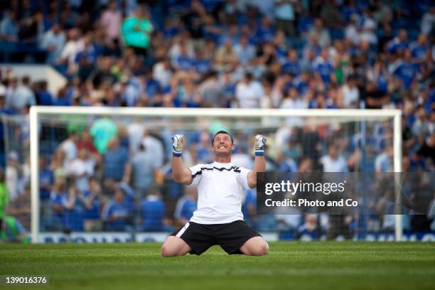 goalkeeper exulting - european football championship 個照片及圖片檔