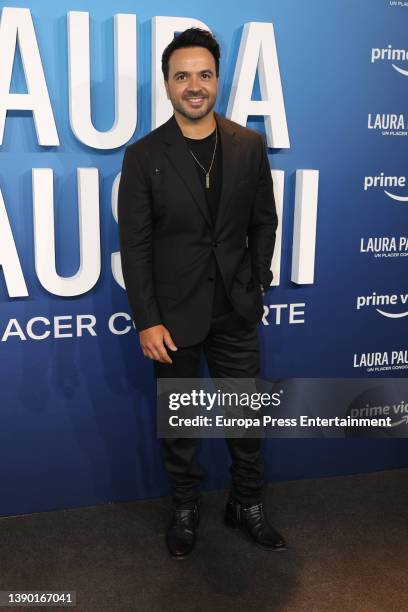 Luis Fonsi during the premiere of the film 'Laura Pausini, A Pleasure To Meet You' on April 7 in Madrid, Spain.