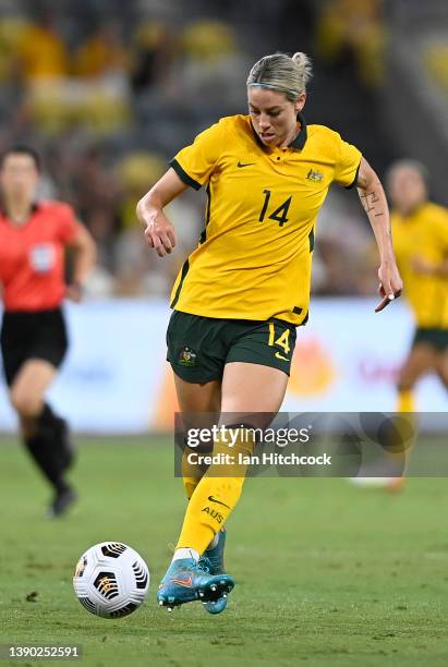 Alanna Kennedy of Australia passes the ball during the International Women's match between the Australia Matildas and the New Zealand Football Ferns...