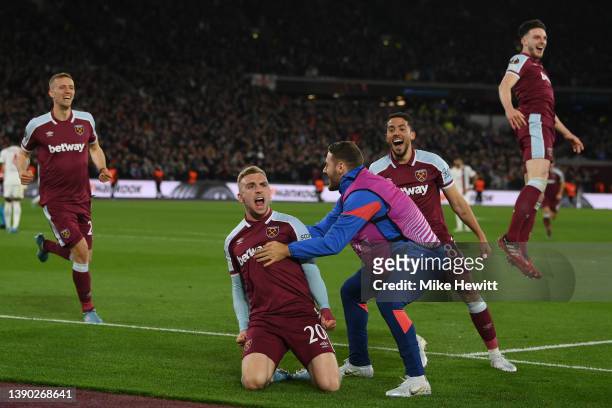 Jarrod Bowen of West Ham United celebrates with team mates after opening the scoring during the UEFA Europa League Quarter Final Leg One match...