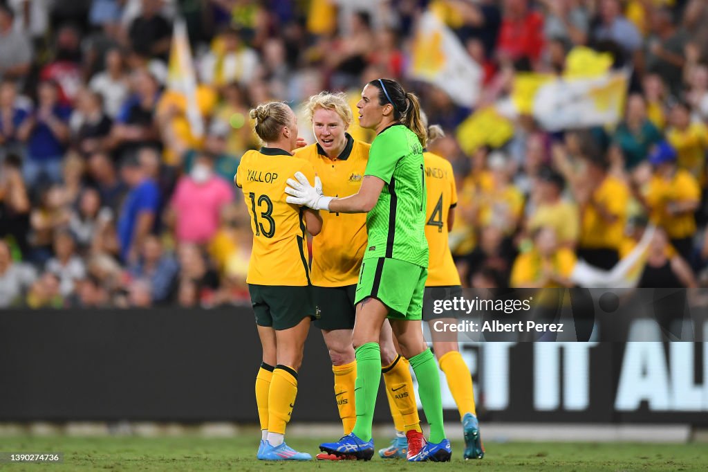 Australia v New Zealand