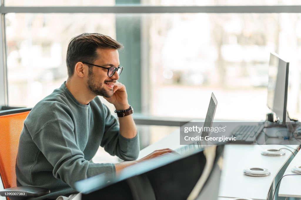 Ein Tag im Büro