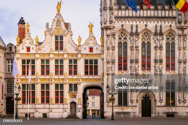 architecture, brugse vrije, bruges city hall, burg square, bruges, flanders, belgium - flandern belgien stock-fotos und bilder