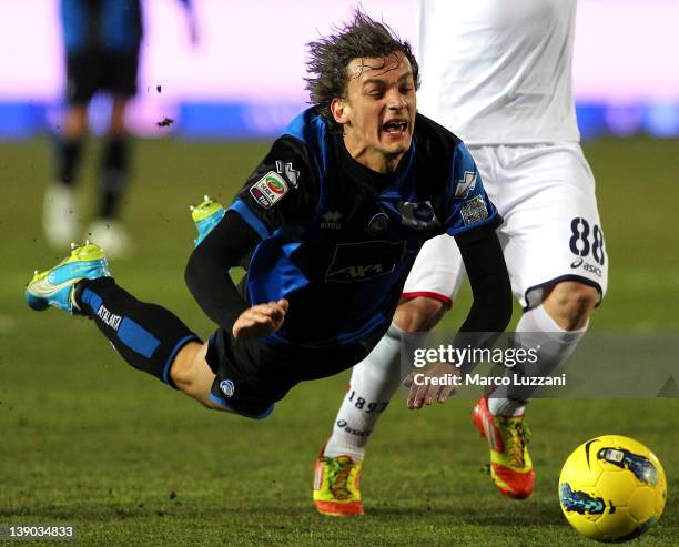 Manolo Gabbiadini of Atalanta BC in action during the Serie A match between Atalanta BC and Genoa CFC at Stadio Atleti Azzurri d'Italia on February...