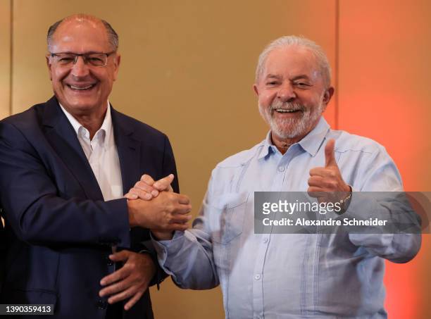 Former Sao Paulo Governor Geraldo Alckmin and former president Luiz Inacio Lula da Silva shake hands during a press conference at Grand Mercury Hotel...