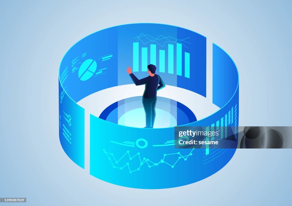 Uomo d'affari in piedi all'interno di un grafico di dati visivi per visualizzare e analizzare vari dati di progetto