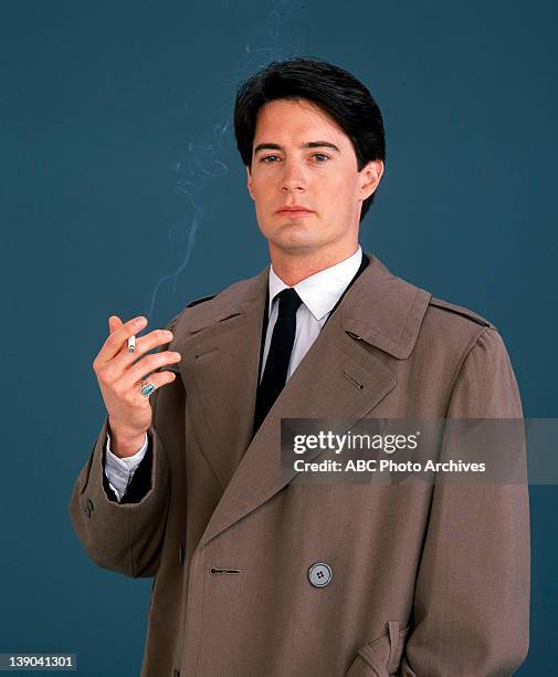 Pilot Gallery - Shoot Date: April 11, 1989. KYLE MACLACHLAN