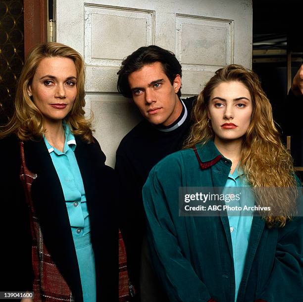 Gallery - Shoot Date: December 1, 1989. PEGGY LIPTON;DANA ASHBROOK;MADCHEN AMICK