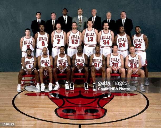 The 1997-98 NBA Chicago Bulls pose for a team portrait in Chicago, IL. Front row : Randy Brown, Ron Harper, Scottie Pippen, Michael Jordan, Dennis...