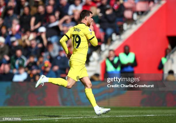 Mason Mount of Chelsea celebrates after scoring their side's second goal during the Premier League match between Southampton and Chelsea at St Mary's...