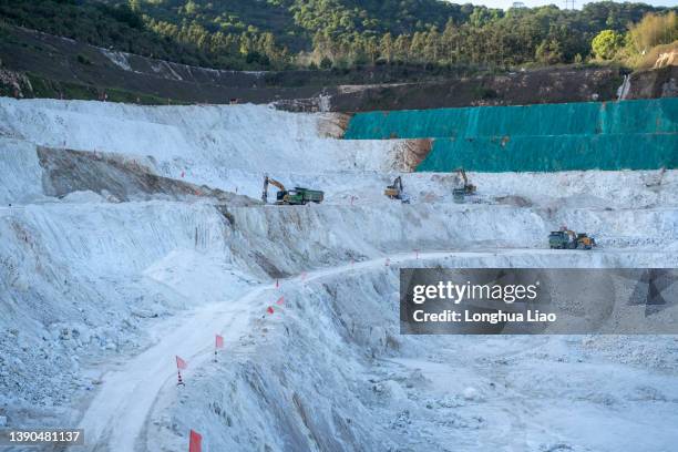 kaolin mine - china environment mine stockfoto's en -beelden