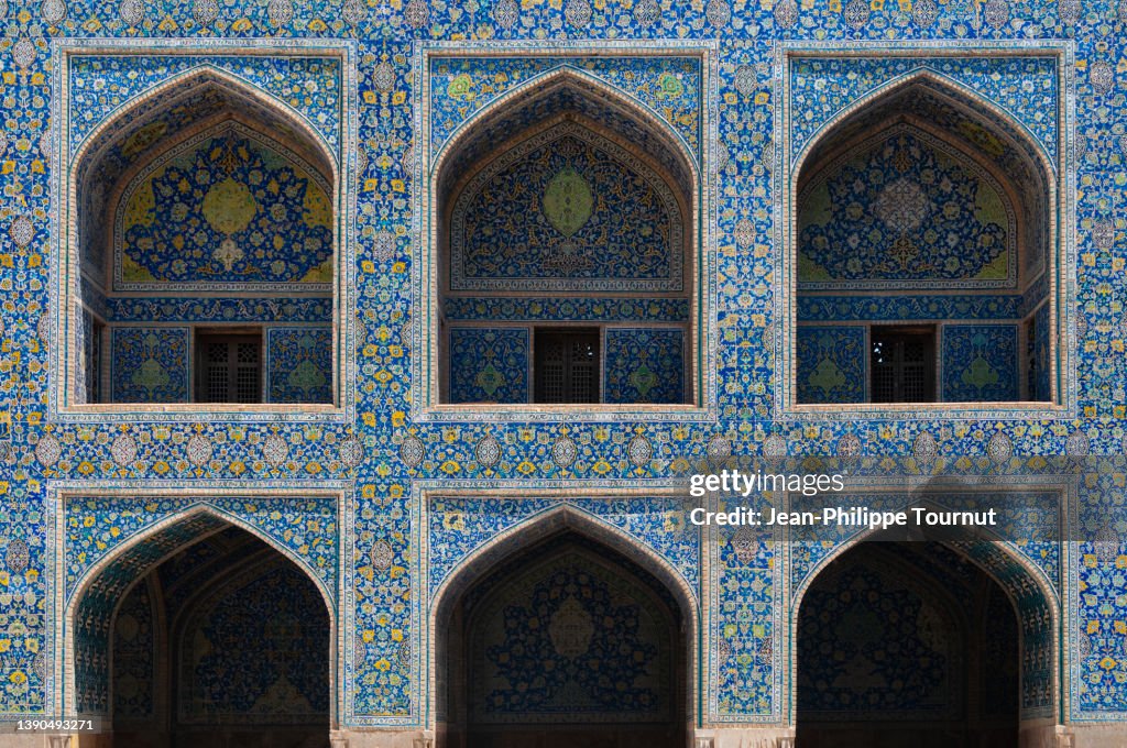 Blue ceramic tiles design on the alcoves of Shah Mosque, Naghsh-e Jahan Square, Esfahan, Iran