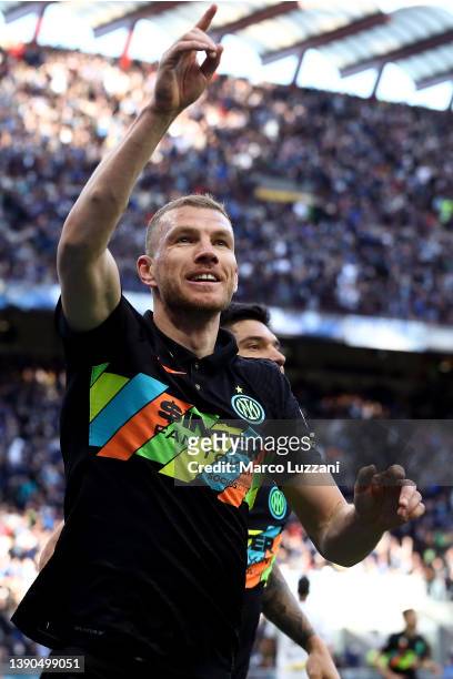 Edin Dzeko of FC Internazionale celebrates after scoring their team's second goal during the Serie A match between FC Internazionale and Hellas...