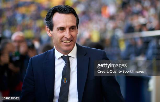 Unai Emery, Manager of Villarreal looks on prior to the La Liga Santander match between Villarreal CF and Athletic Club at Estadio de la Ceramica on...