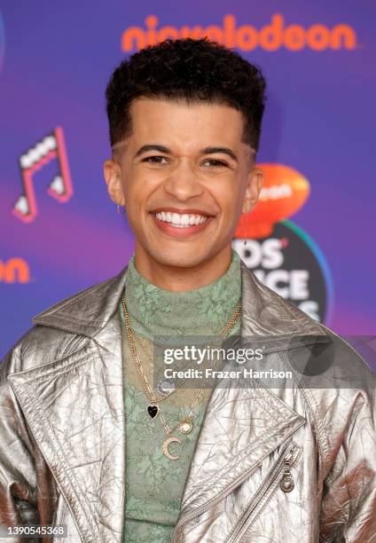 Jordan Fisher attends the 2022 Nickelodeon Kid's Choice Awards at Barker Hangar on April 09, 2022 in Santa Monica, California.