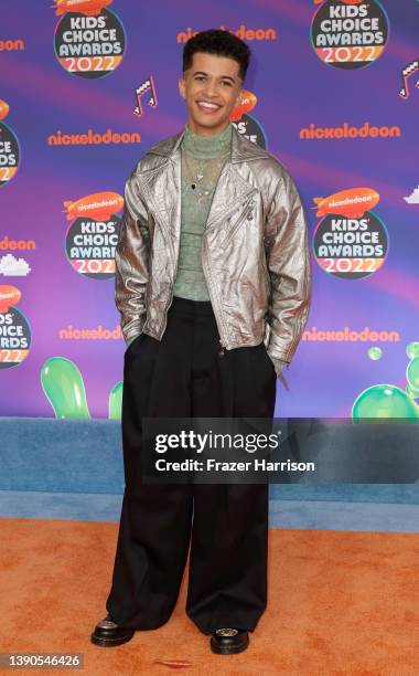 Jordan Fisher attends the 2022 Nickelodeon Kid's Choice Awards at Barker Hangar on April 09, 2022 in Santa Monica, California.