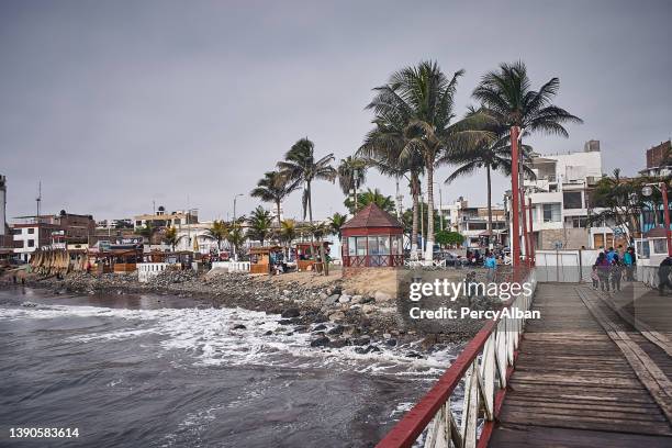 huanchaco pier's - huanchaco stock pictures, royalty-free photos & images