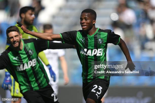 Hamed Traore of US Sassuolo celebrates after scoring the opening goal during the Serie A match between US Sassuolo v Atalanta BC on April 10, 2022 in...