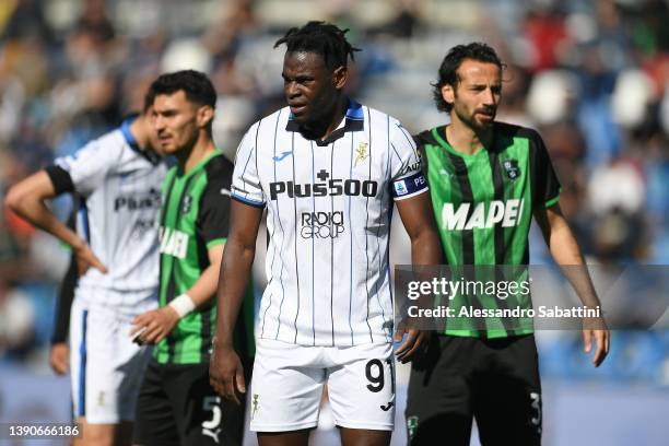 Duvan Zapata of Atalanta BC looks on during the Serie A match between US Sassuolo v Atalanta BC on April 10, 2022 in Reggio nell'Emilia, Italy.