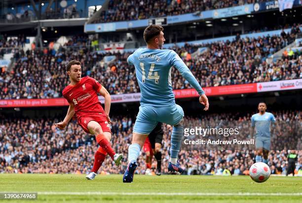 Diogo Jota of Liverpool scoring the equalising goal during the Premier League match between Manchester City and Liverpool at Etihad Stadium on April...