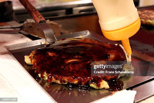 okonomiyaki - okonomiyaki stock pictures, royalty-free photos & images