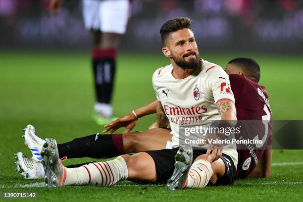 Olivier Giroud of AC Milan reacts during the Serie A match between Torino FC and AC Milan at Stadio Olimpico di Torino on April 10, 2022 in Turin,...
