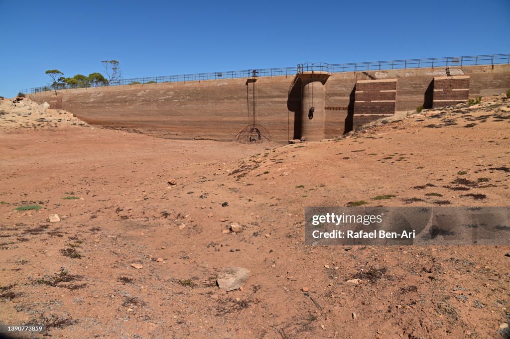 Niagara Dam near Kookynie ghost town in Western Australia outback