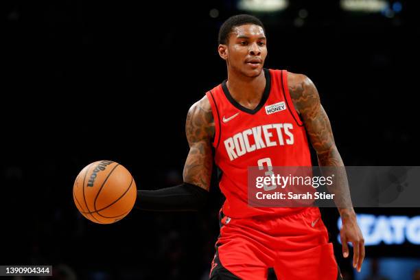 Kevin Porter Jr. #3 of the Houston Rockets passes the ball during the second half against the Brooklyn Nets at Barclays Center on April 05, 2022 in...