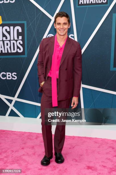 Antoni Porowski attends the 2022 CMT Music Awards at Nashville Municipal Auditorium on April 11, 2022 in Nashville, Tennessee.