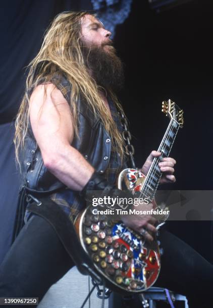 Zakk Wylde of Black Label Society performs during Ozzfest 2001 at Shoreline Amphitheatre on June 29, 2001 in Mountain View, California.