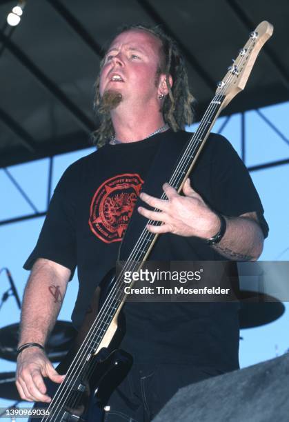Stevie Benton of Drowning Pool performs during Ozzfest 2001 at Shoreline Amphitheatre on June 29, 2001 in Mountain View, California.