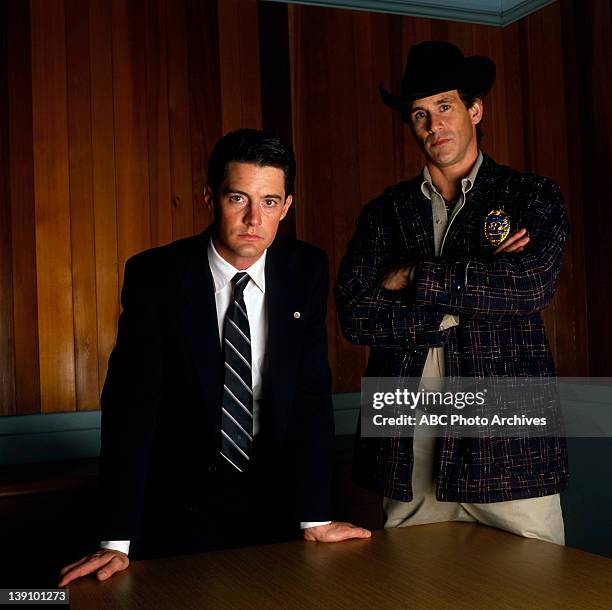 Gallery - Shoot Date: November 10, 1989. KYLE MACLACHLAN;MICHAEL ONTKEAN