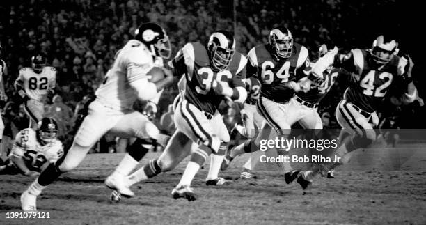 Pittsburgh Steelers RB Franco Harris during game action of Los Angeles Rams against Pittsburgh Steelers, December 20, 1975 in Los Angeles, California.