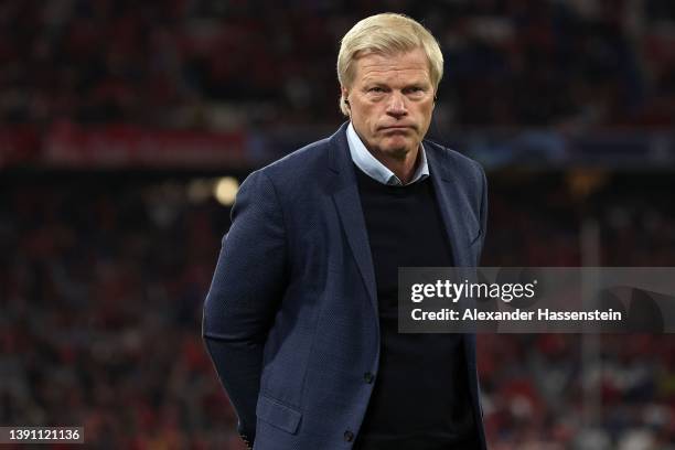 Oliver Kahn, manager of FC Bayern München looks on prior to the UEFA Champions League Quarter Final Leg Two match between Bayern München and...