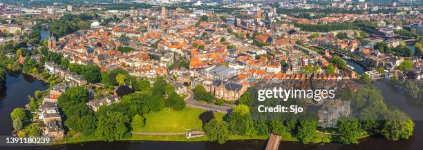 zwolle vista de pájaro vista panorámica de primavera - zwolle fotografías e imágenes de stock