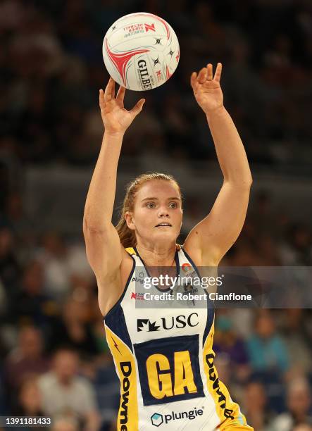 Steph Wood of the Sunshine Coast Lighting passes the ball during the round four Super Netball match between Collingwood Magpies and Sunshine Coast...